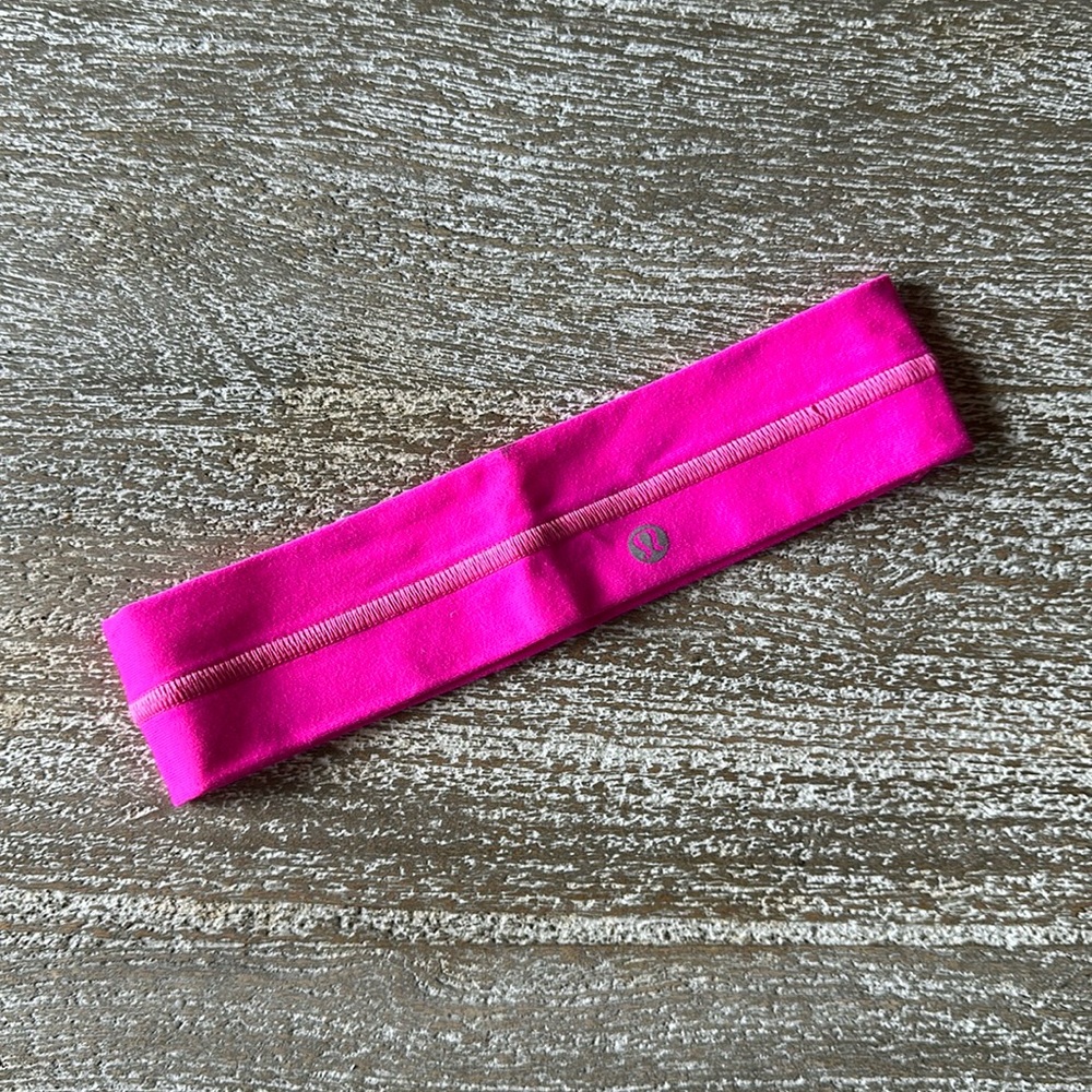 Lululemon fly away tamer. Magenta. Good condition!